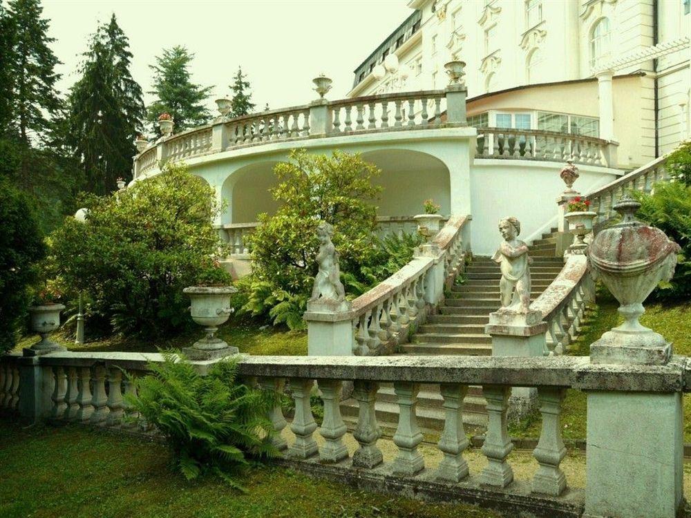 Hotel Radium Palace Jáchymov Buitenkant foto